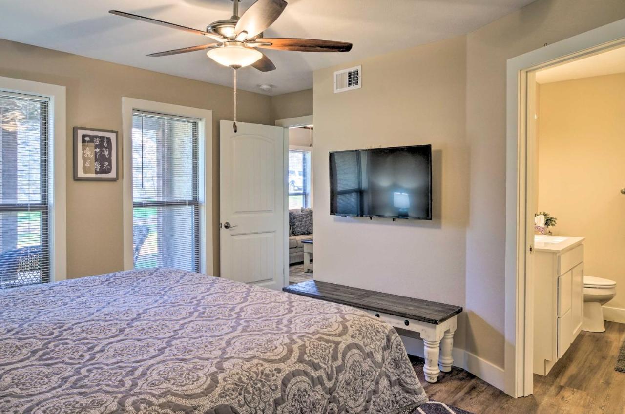 The Cozy Cottage With Lake Taneycomo Access! Branson Exteriör bild