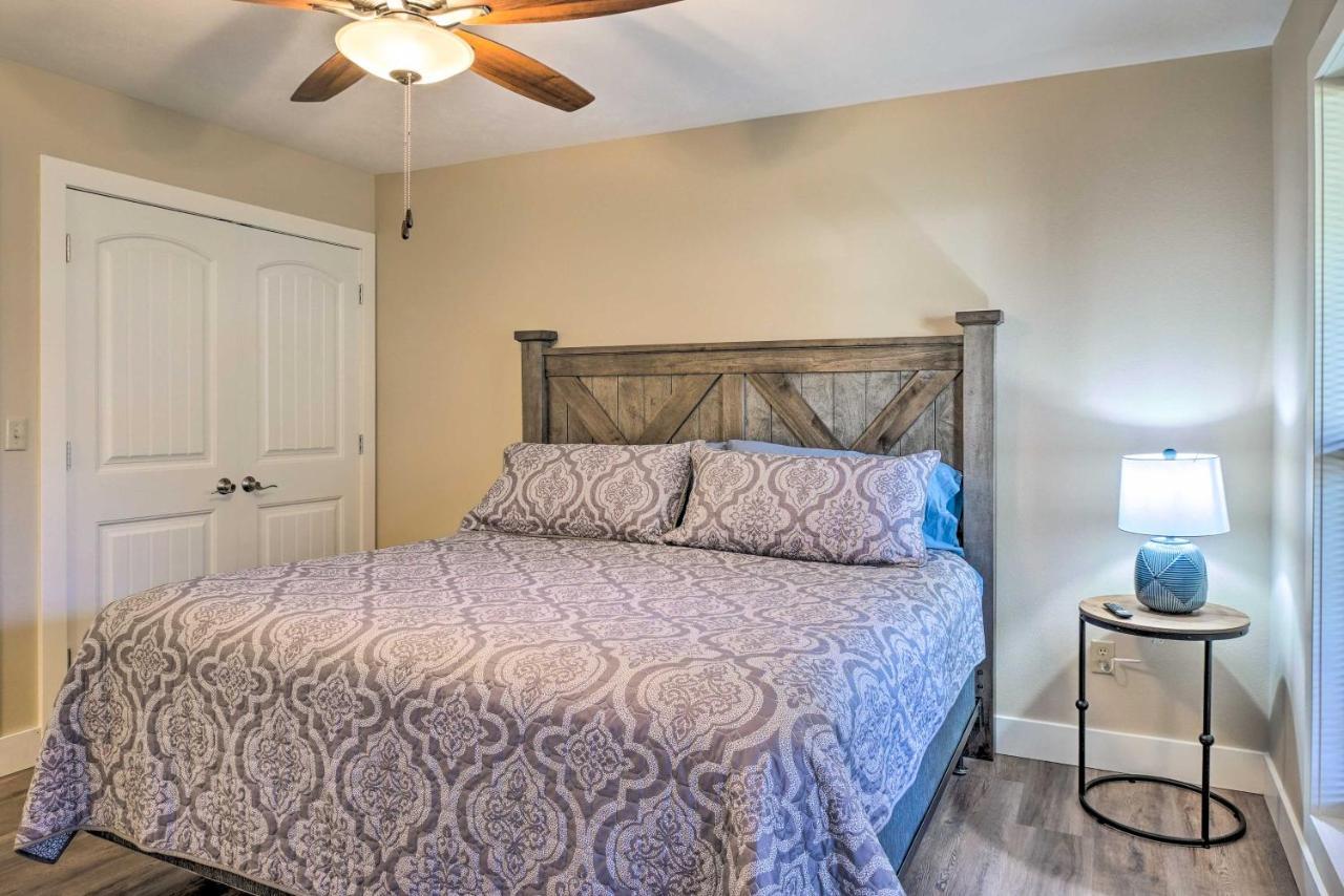 The Cozy Cottage With Lake Taneycomo Access! Branson Exteriör bild