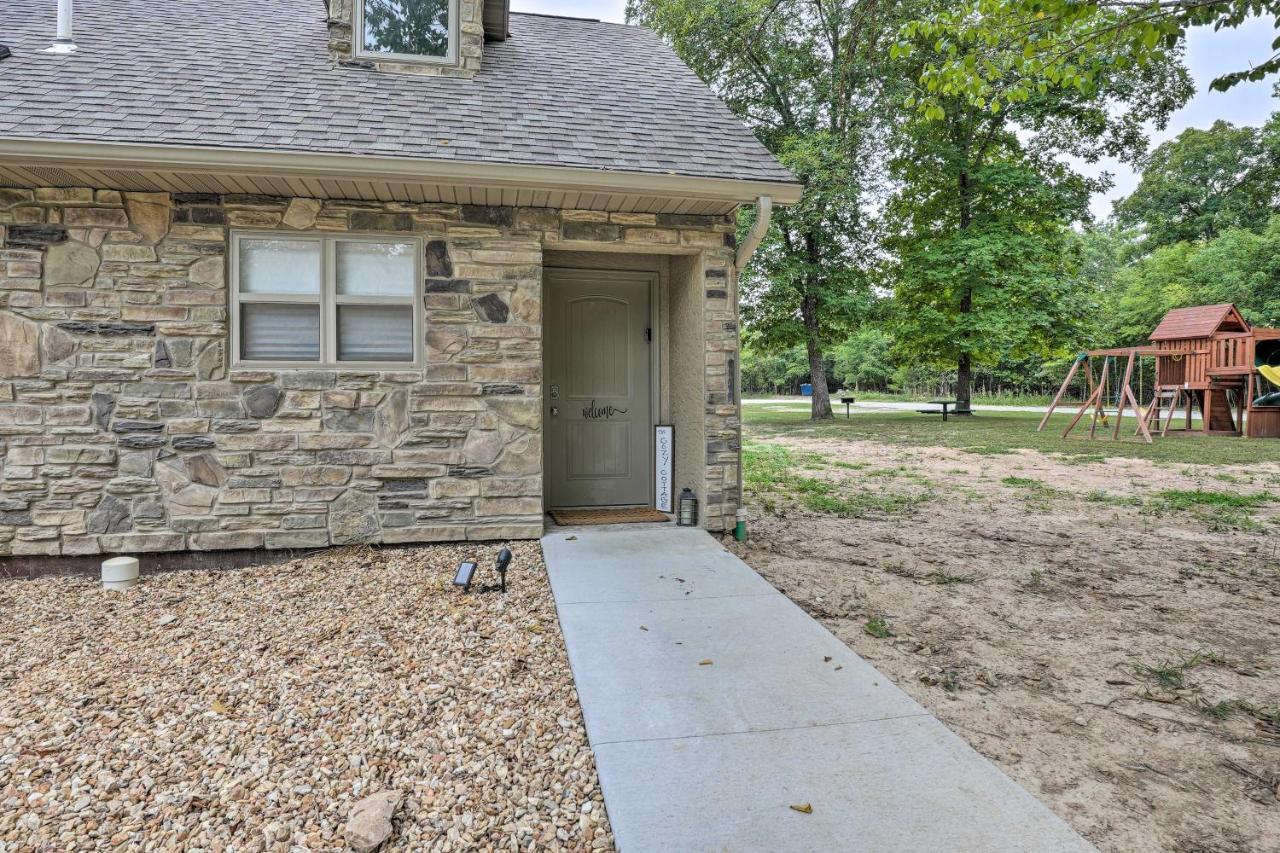 The Cozy Cottage With Lake Taneycomo Access! Branson Exteriör bild