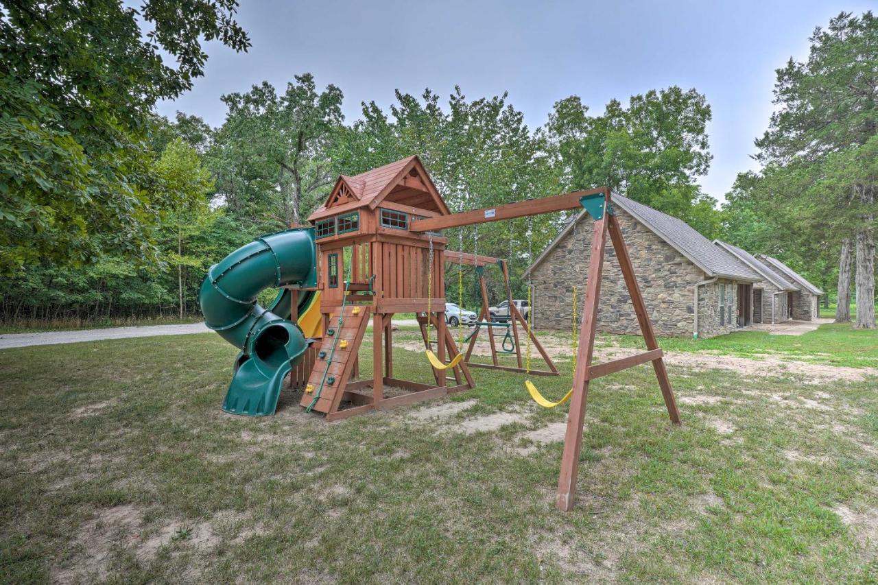 The Cozy Cottage With Lake Taneycomo Access! Branson Exteriör bild