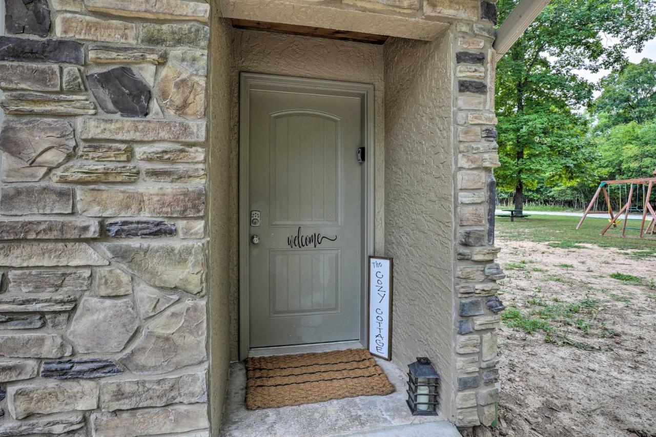 The Cozy Cottage With Lake Taneycomo Access! Branson Exteriör bild